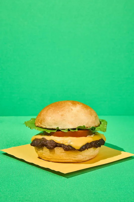 Hamburguesa Sencilla Carne de Res 100% Hamburguesa Sencilla Carne de Res 100%