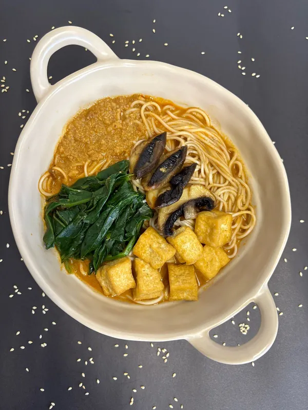 ⭐Spicy Peanut Ramen