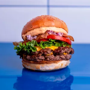 California Love (Burger Del Día Sábado)