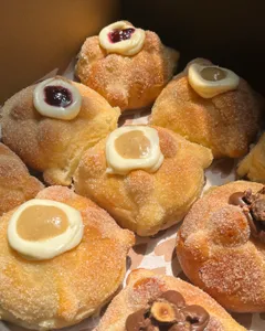 Pan de muerto relleno (9 pzas)