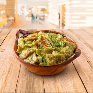 Chicharrón en Salsa Verde o Roja (1 kg.)