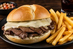 Churrasco Luco con Papas Fritas