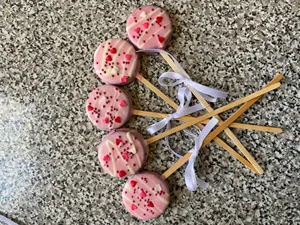 Paletas oreo San Valentín