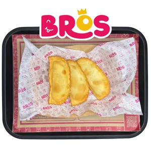 3 EMPANADAS DE QUESO (frita)