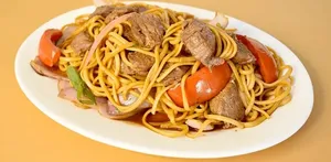 Tallarin saltado de carne