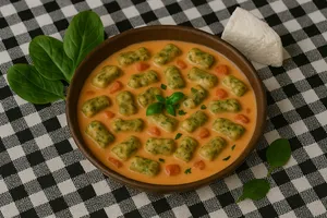 Gnocchi di Ricotta e Spinaci salsa Rossa