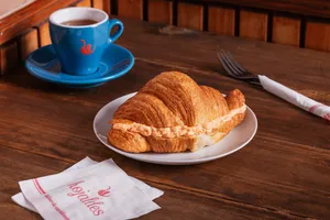 Croissant Grande Pollo Pimentón