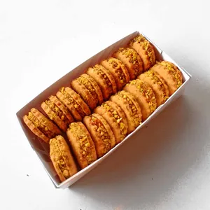 mini alfajores de pistacho con fudge