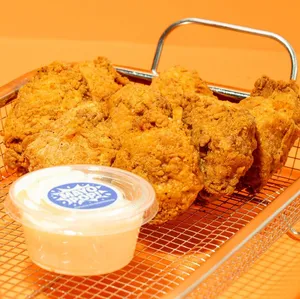 8 Boneless Wings