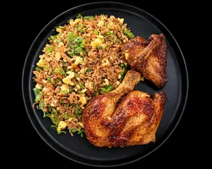 1/4 POLLO ROSTIZADO  + ARROZ CHAUFA