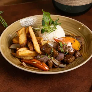 Lomo Saltado