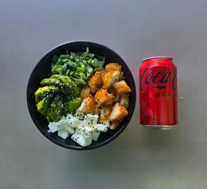 Gohan a elección + Bebida a elección