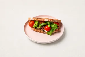 Sandwich Mechada y Pesto