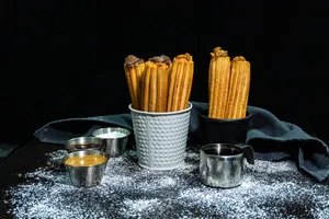 6 Churros Españoles + 1 Salsa