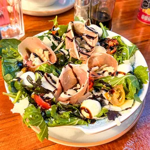 Insalata Prosciutto Crudo