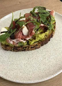 Tostada Jamon Serrano y Pesto