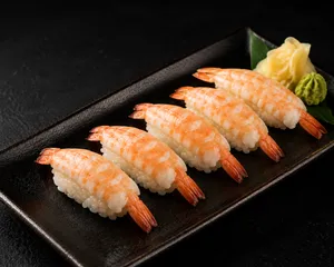 Nigiri de Camarón Premium (5 Unidades)