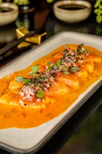 Tiradito de Salmon