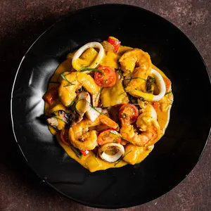 Curry Amarillo Mariscos