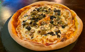 Pizza Oliva