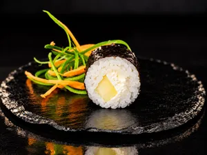 Hosomaki Pepino y queso crema