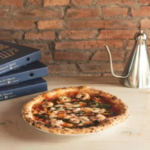 Pizza Pesto Gamberi
