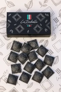 Capelli al Nero di Seppia con Chupe de Jaiba (2p)