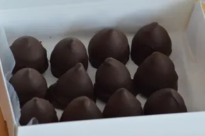 Caja conitos de chocolate x 12