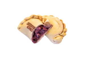 Empanadita Cheesecake Berries