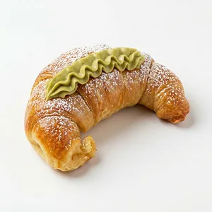 Medialuna rellena pistacho