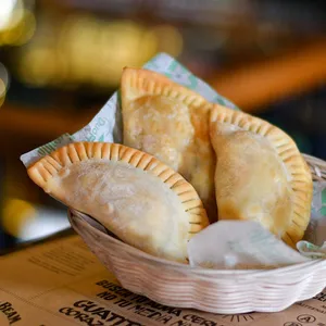 Empanadas Lomo Saltado (3 u)