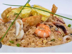 arroz chaufa de mariscos