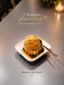 Brownie Con Helado