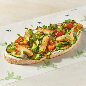 Bruschetta de vegetales asados