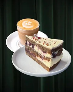 Imperdible Dulce* Trozo Selva Roja + Cortado o Té