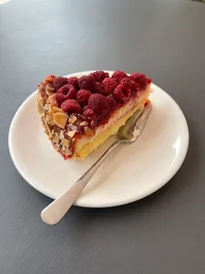 Tarta pastelera frambuesa
