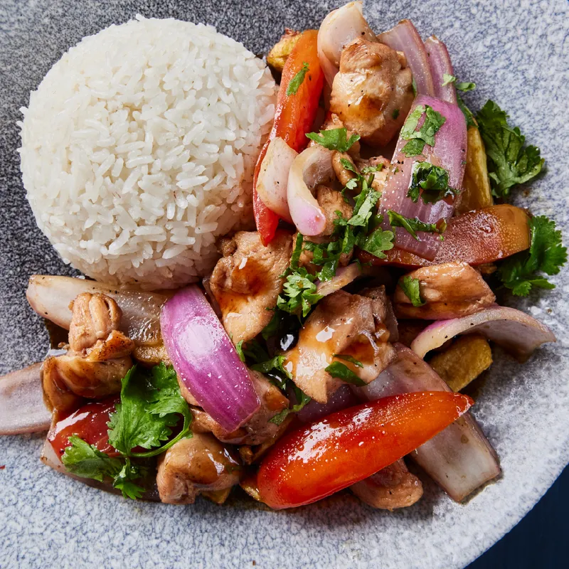 Pollo Saltado Kinder