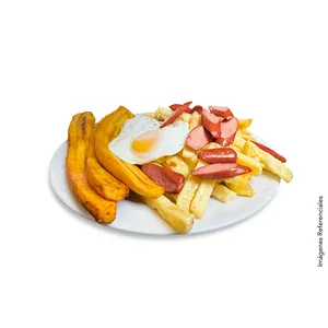 Salchipapa a lo Pobre