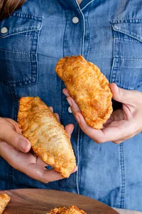 Empanadas Camaron/queso