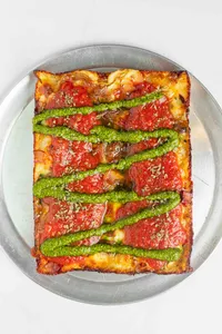 Mitad / Mitad DETROIT