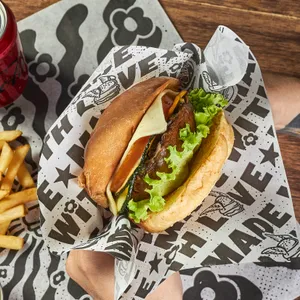 Veggie Burger Con Papas