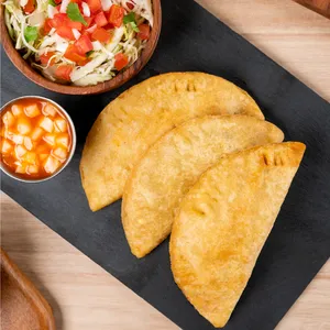 TRÍO DE EMPANADAS