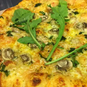 Pizza masa piedra familiar (napolitana)