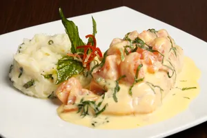 Salmón en Salsa de Albahaca 180gr