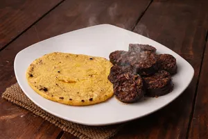 Arepa Con Morcilla