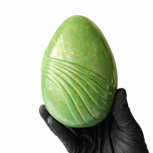 Huevo de Pascua Pintado | Chocolate Blanco con Crunchie