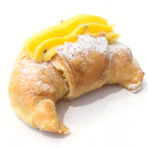 Medialuna rellena maracuyá