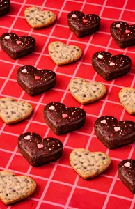 Brownies en forma de corazón + Lata coleccionable