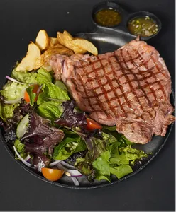 Churrasco en salsa de queso azul