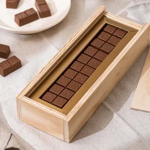 780 - Caja dominó de chocolate 260 gr